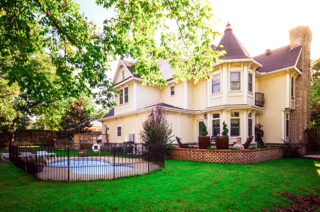 The Victoria Bed & Breakfast 本顿维 外观 照片