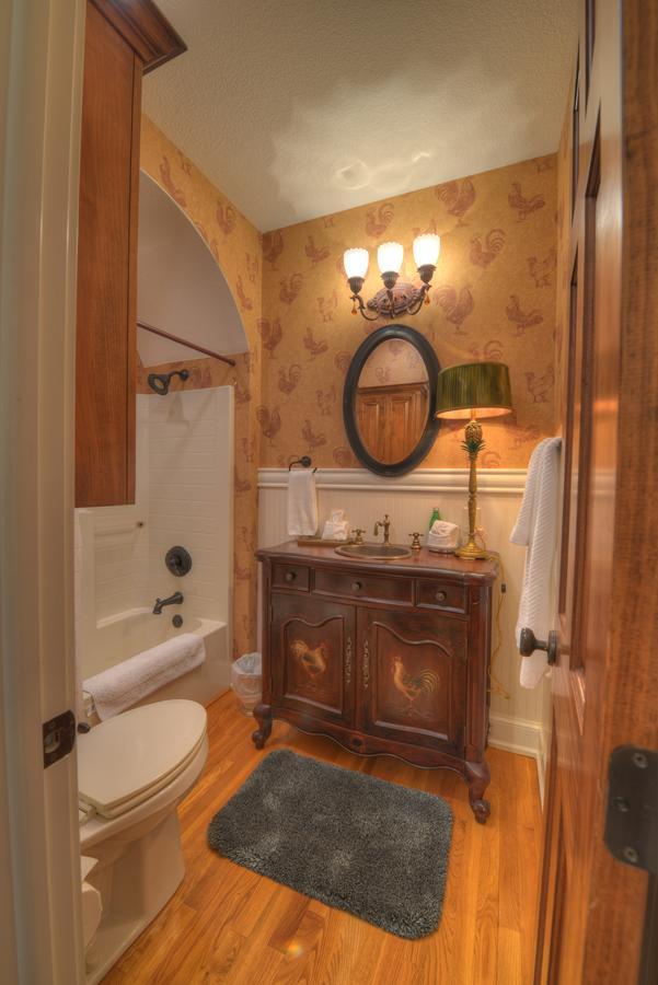 The Victoria Bed & Breakfast 本顿维 外观 照片