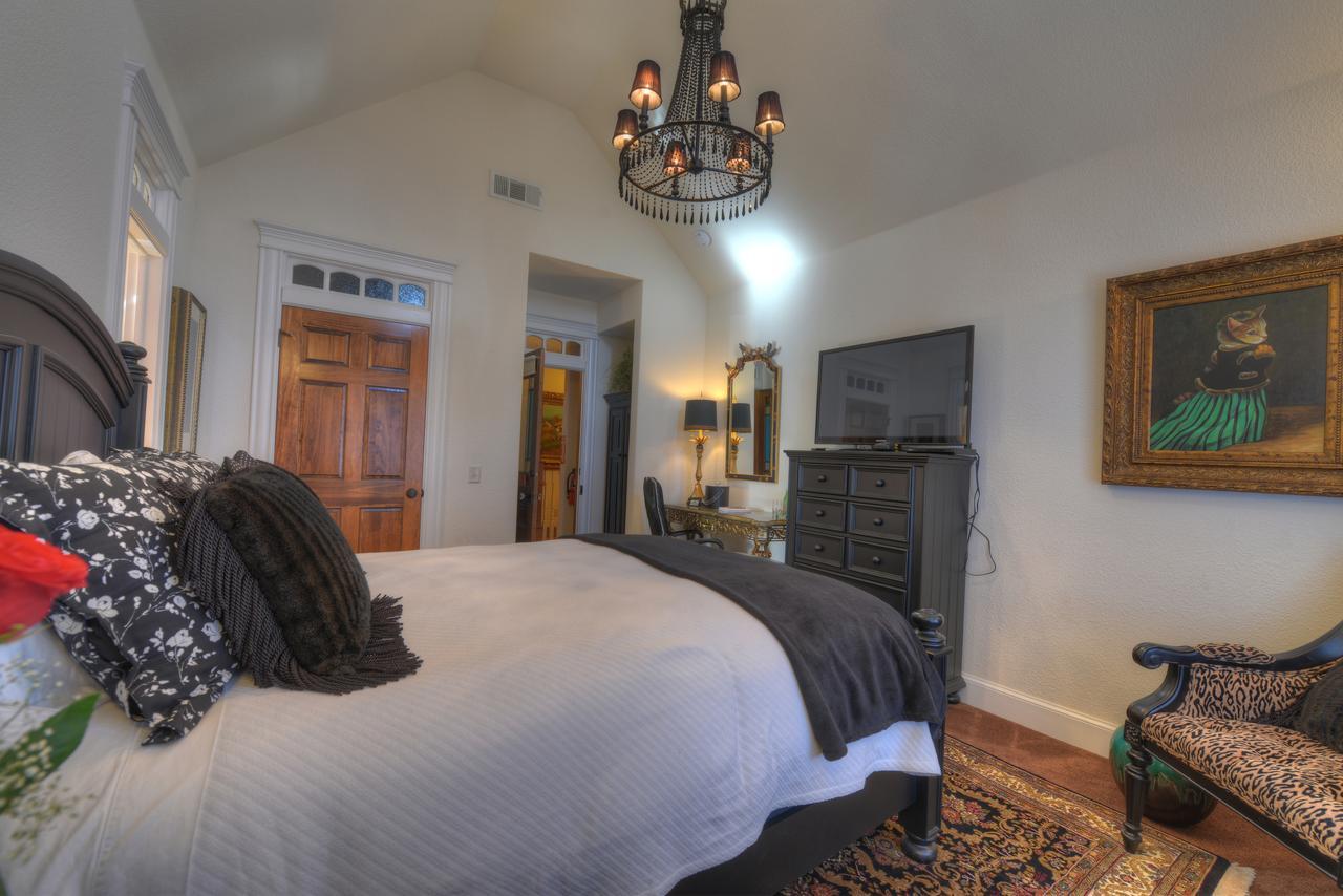 The Victoria Bed & Breakfast 本顿维 外观 照片
