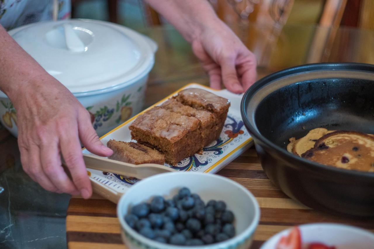 The Victoria Bed & Breakfast 本顿维 外观 照片
